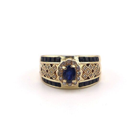 14k Gold Ring with Sapphire and Diamonds - Picture 1 of 5
